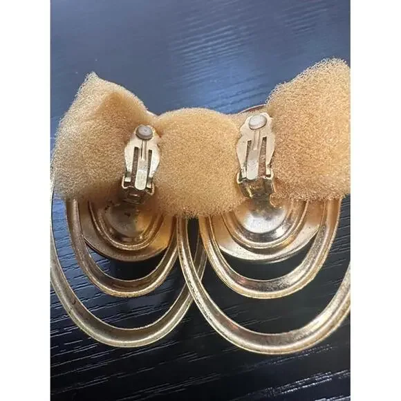 Vintage Gold & Ivory Clip-On Statement Earrings – Retro Oval Design - Picture 2 of 2